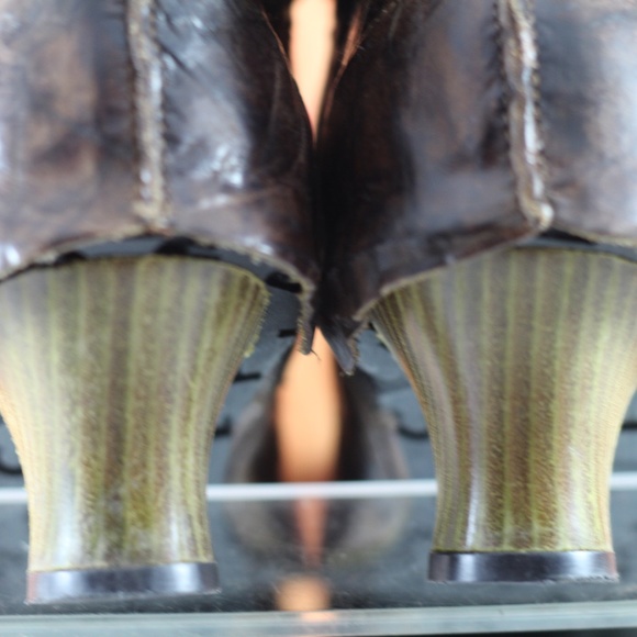 Eject Brown Leather Boots Like New - Picture 8 of 16